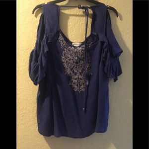 Gently worn 2x beautiful blue shirt